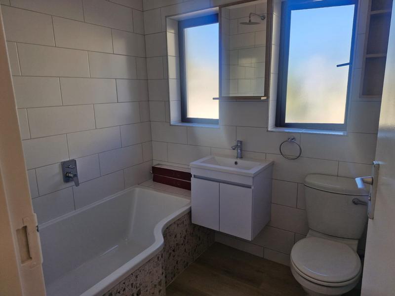 To Let 3 Bedroom Property for Rent in Hout Bay Western Cape